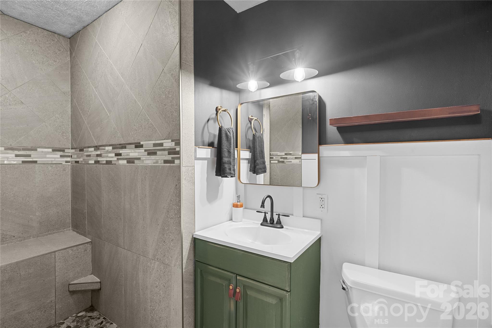 1335 Blacksnake Road — Stanley