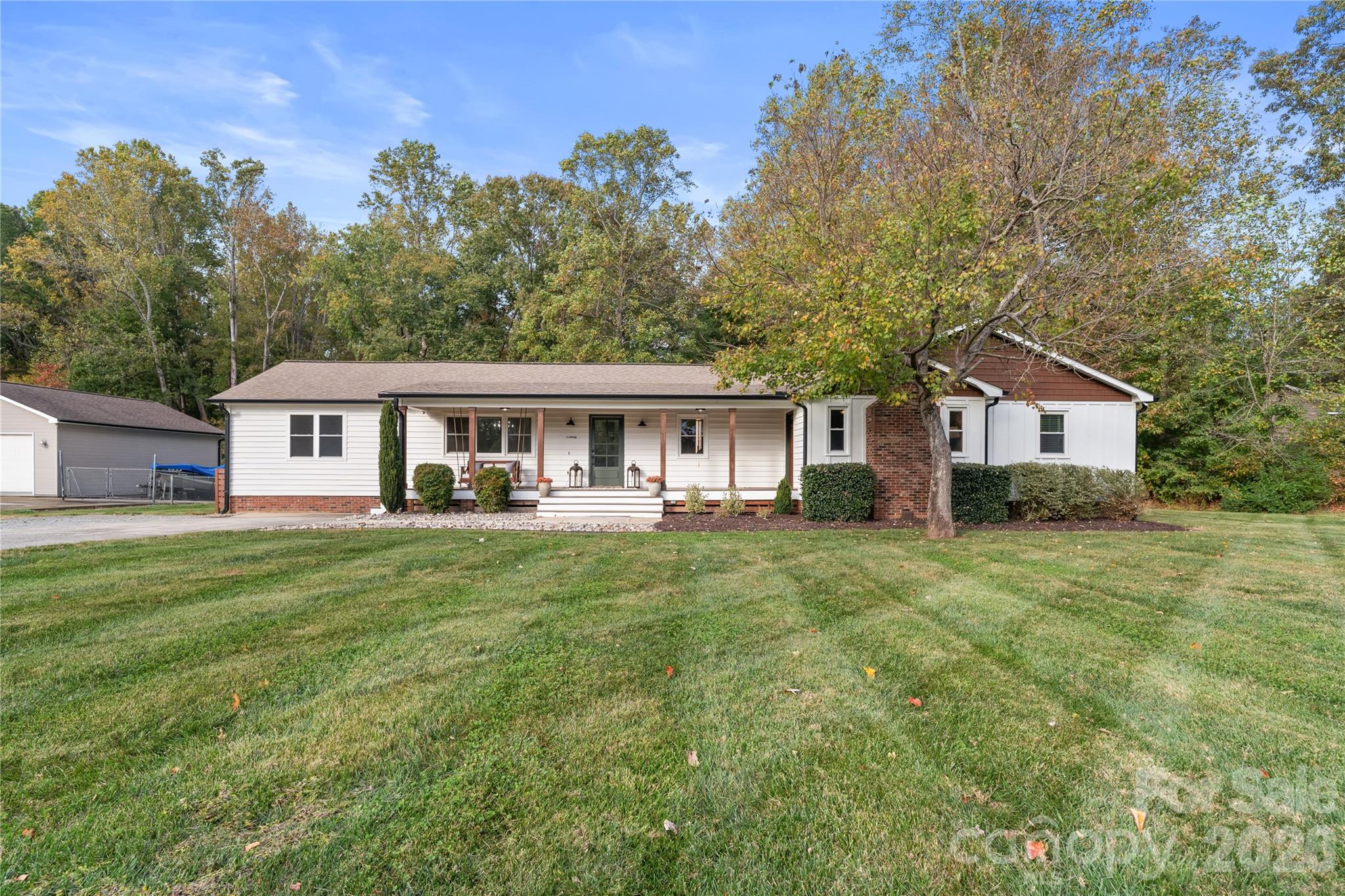 1335 Blacksnake Road — Stanley