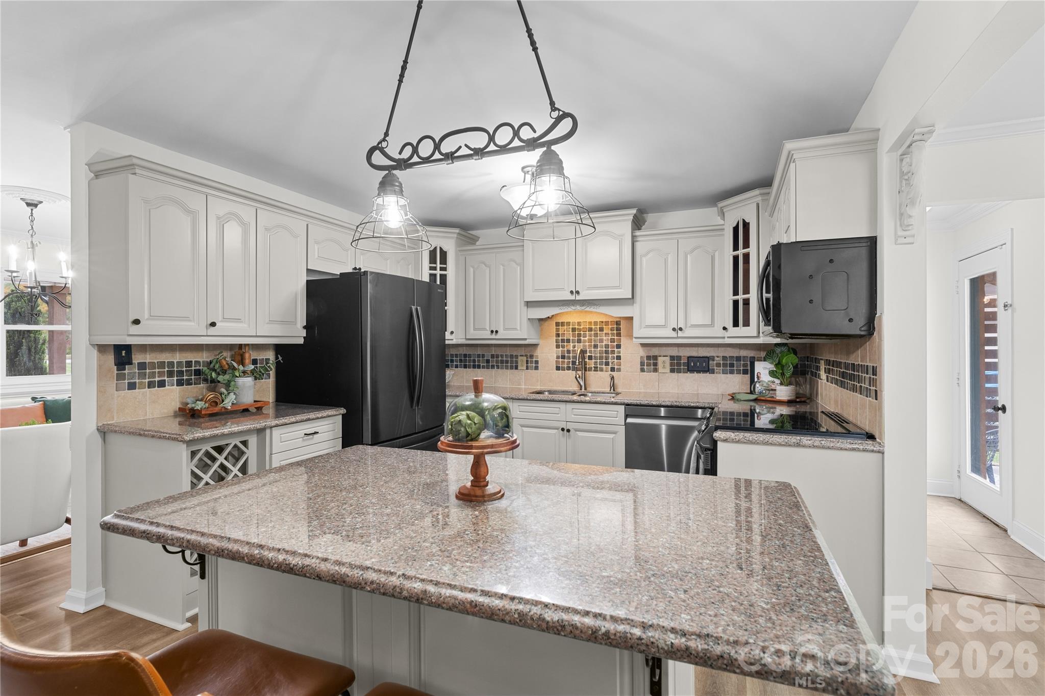 1335 Blacksnake Road — Stanley