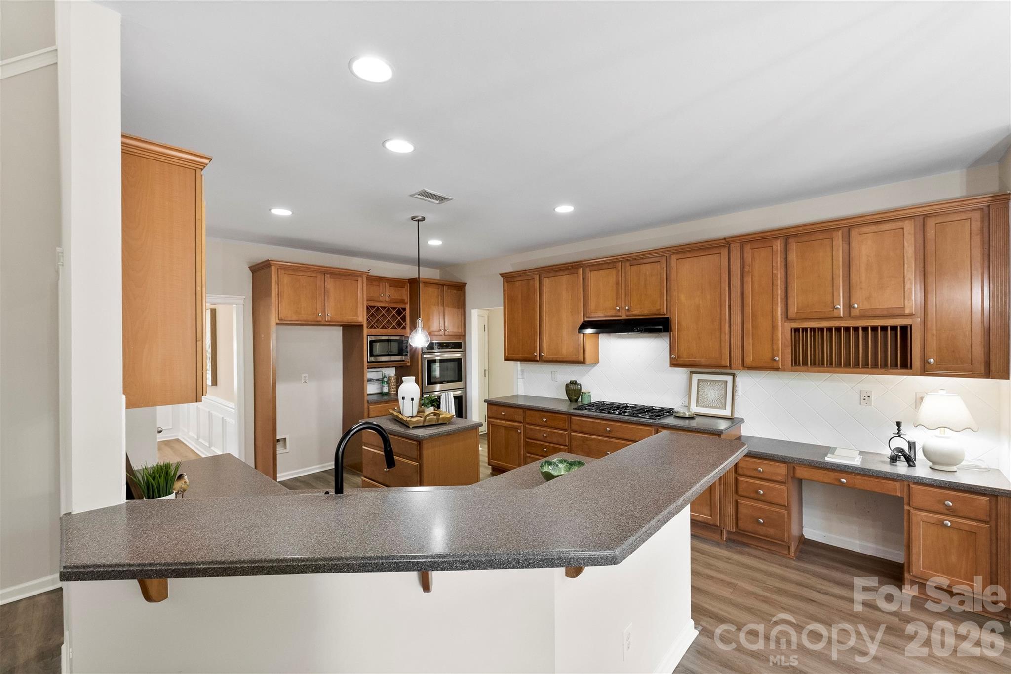 6237 Breckfield Court — Charlotte