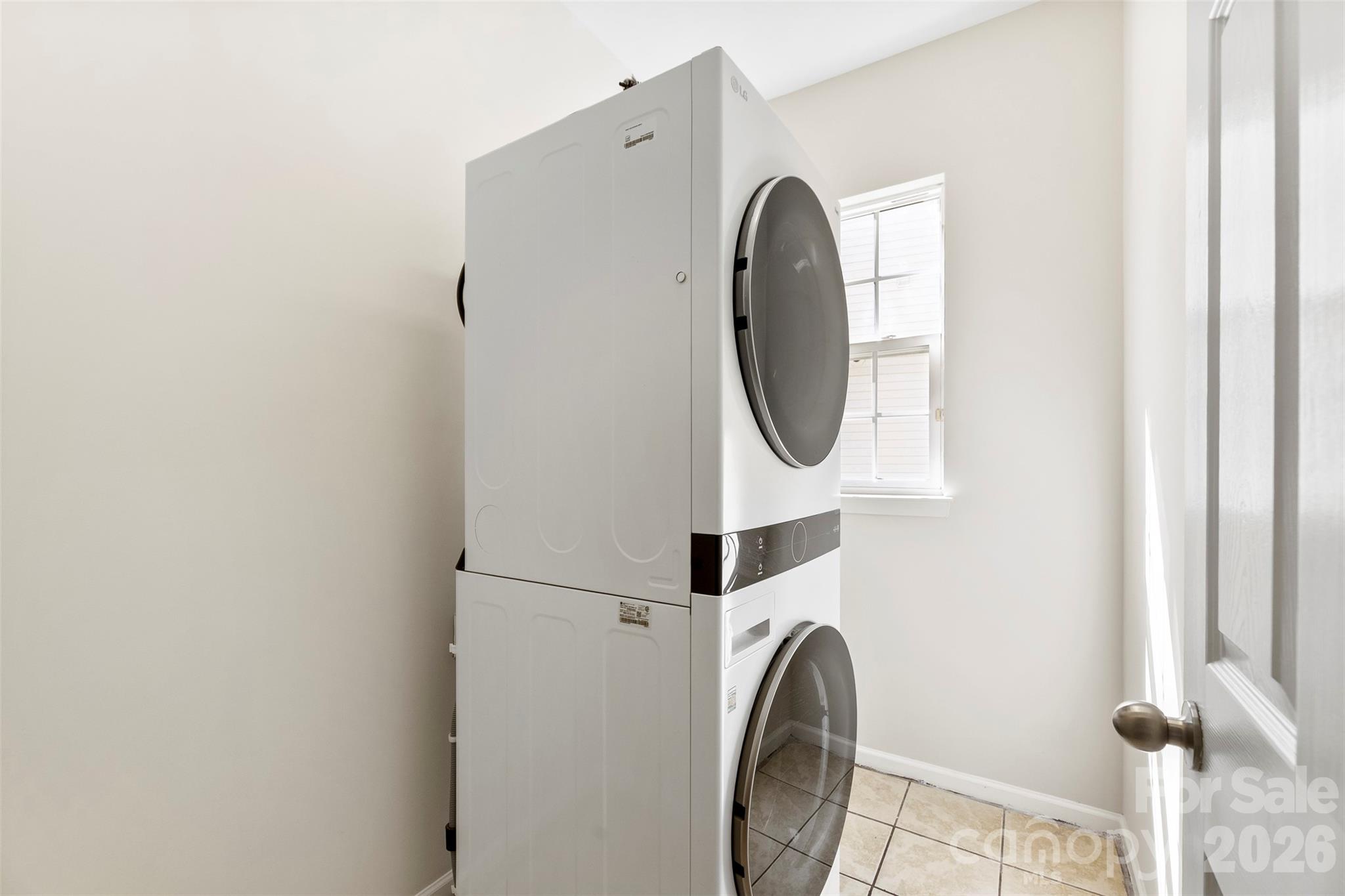 6237 Breckfield Court — Charlotte