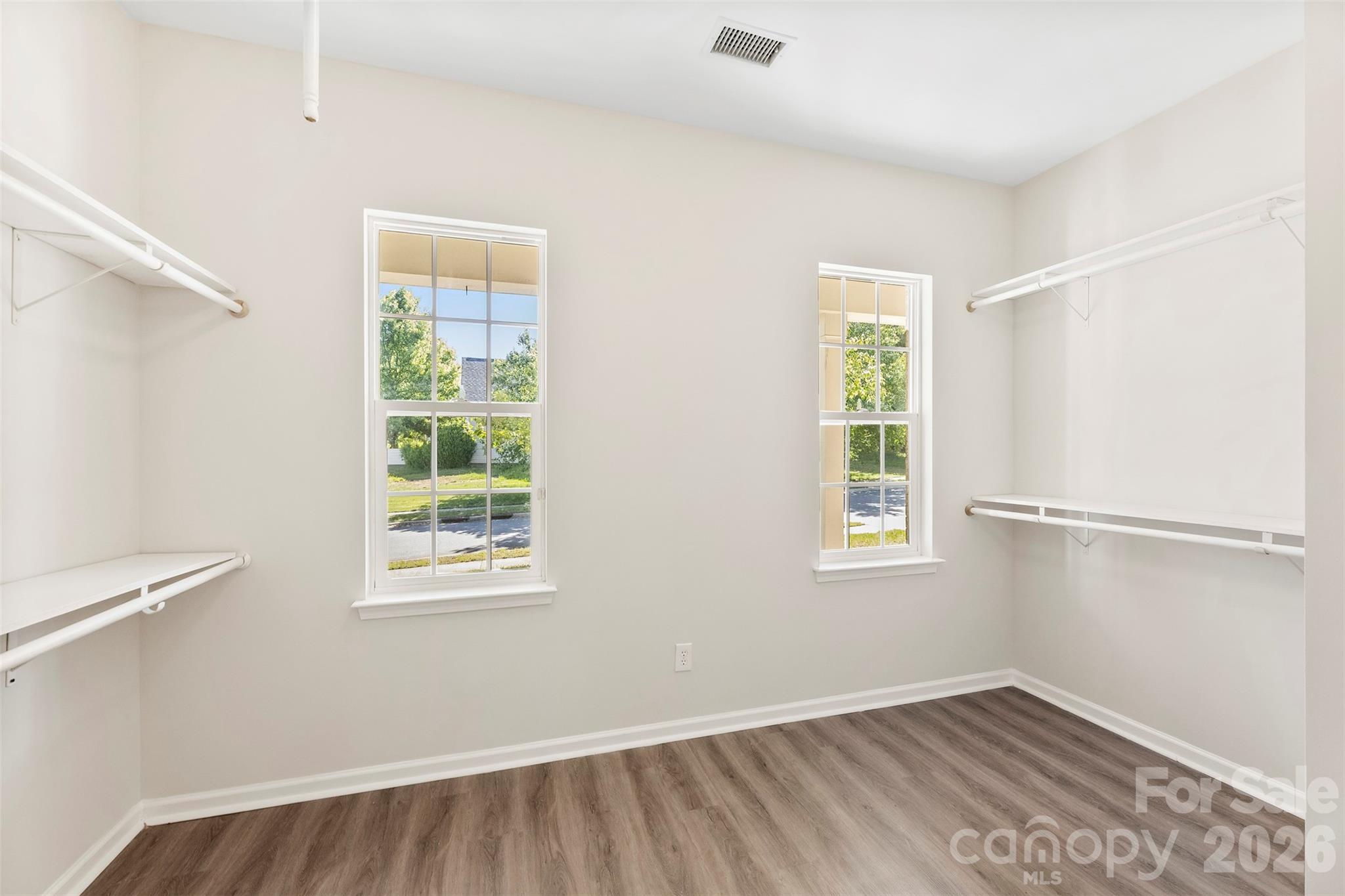 6237 Breckfield Court — Charlotte