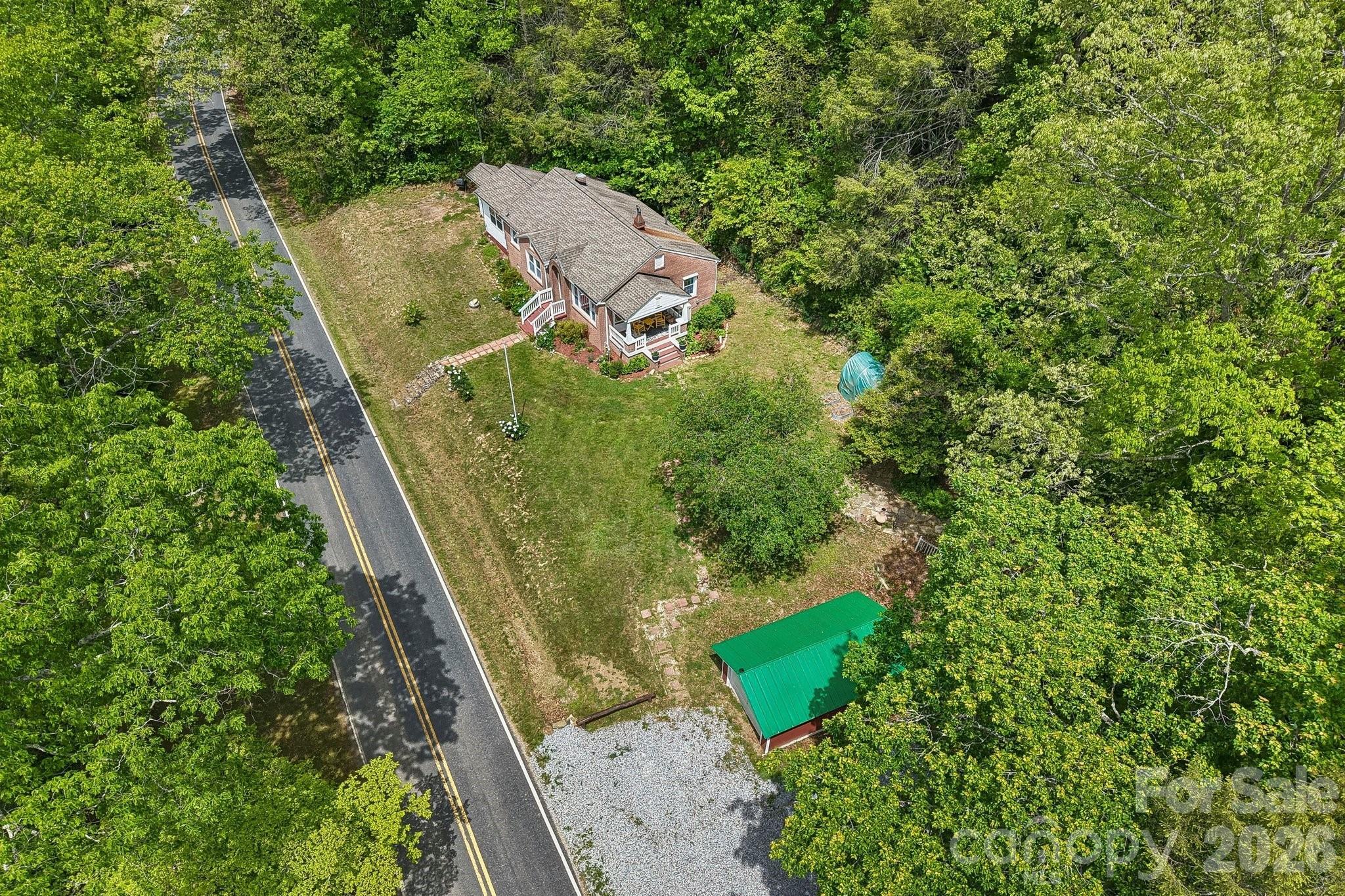 2627 White Oak Road — Burnsville