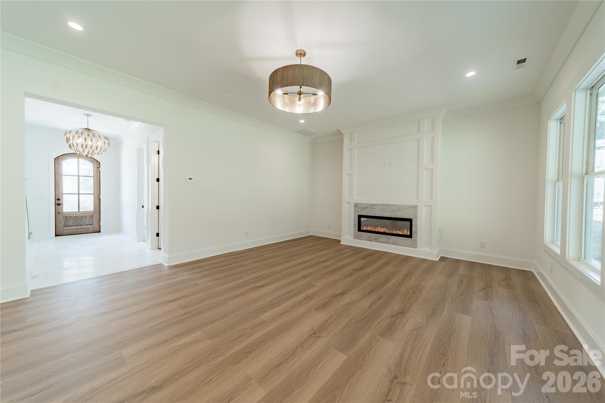 2648 Roslyn Avenue — Charlotte