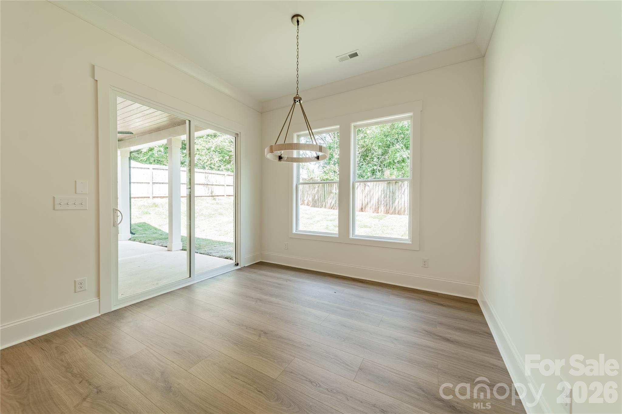 2648 Roslyn Avenue — Charlotte