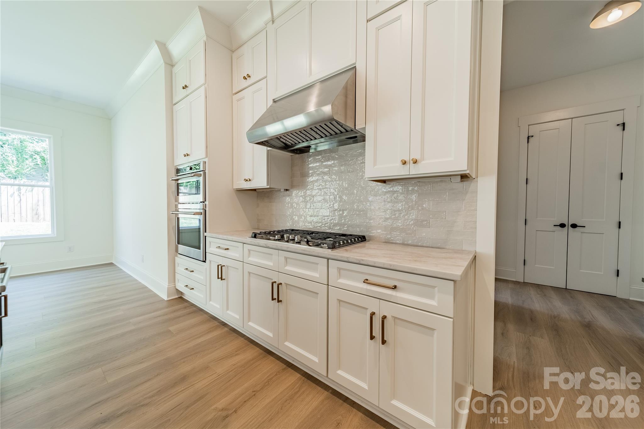 2648 Roslyn Avenue — Charlotte