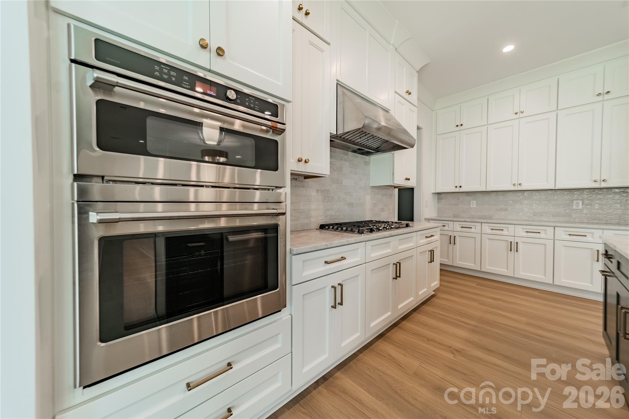 2648 Roslyn Avenue — Charlotte
