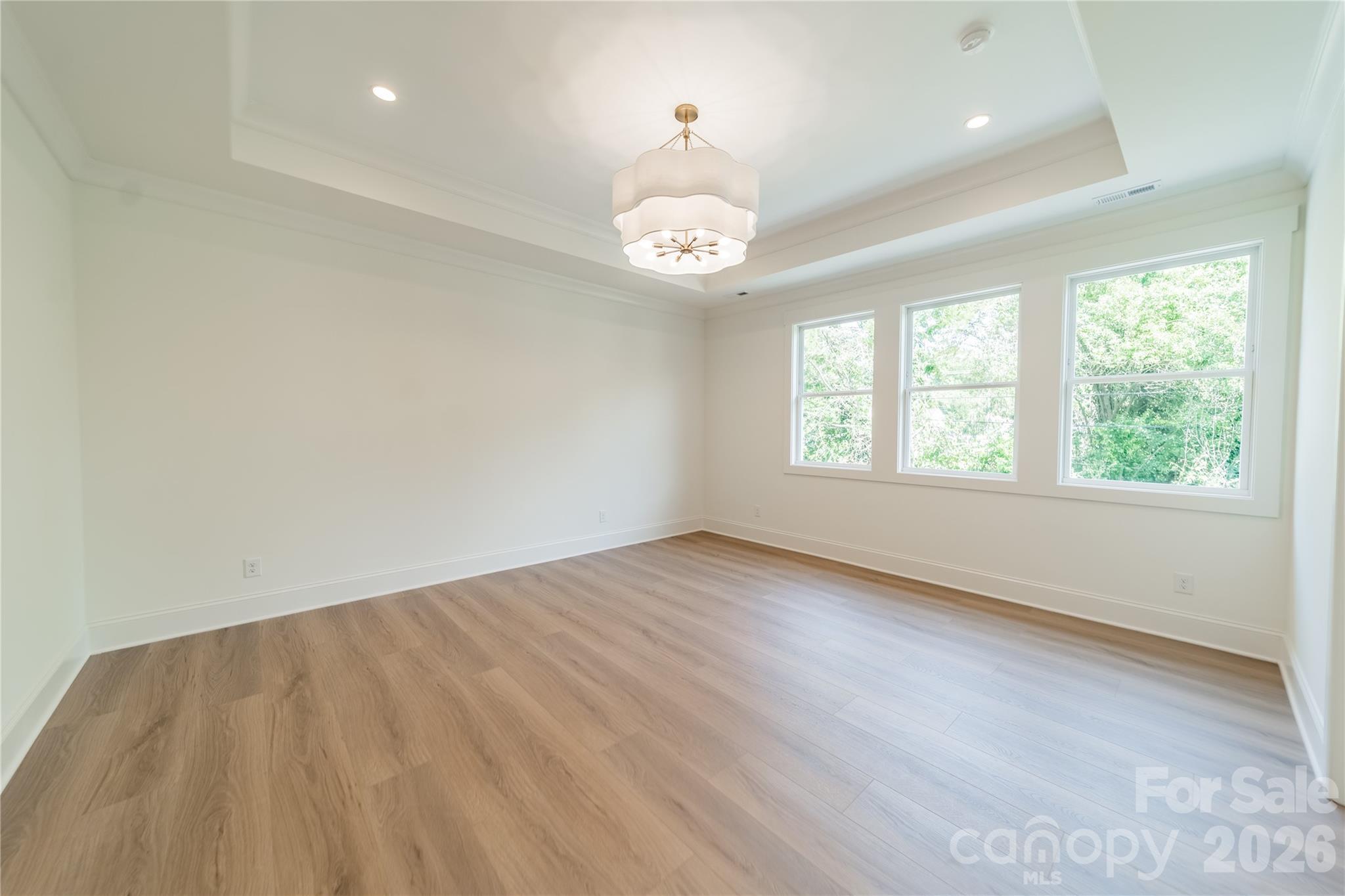 2648 Roslyn Avenue — Charlotte