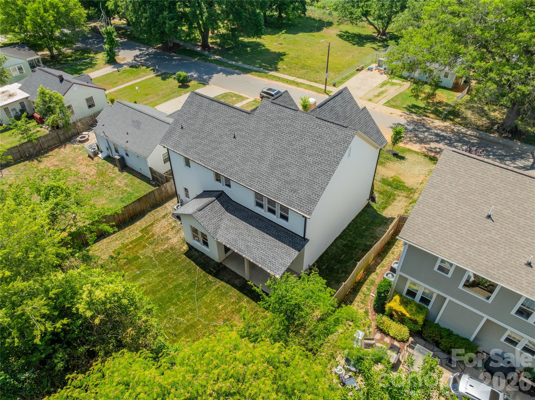 2648 Roslyn Avenue — Charlotte