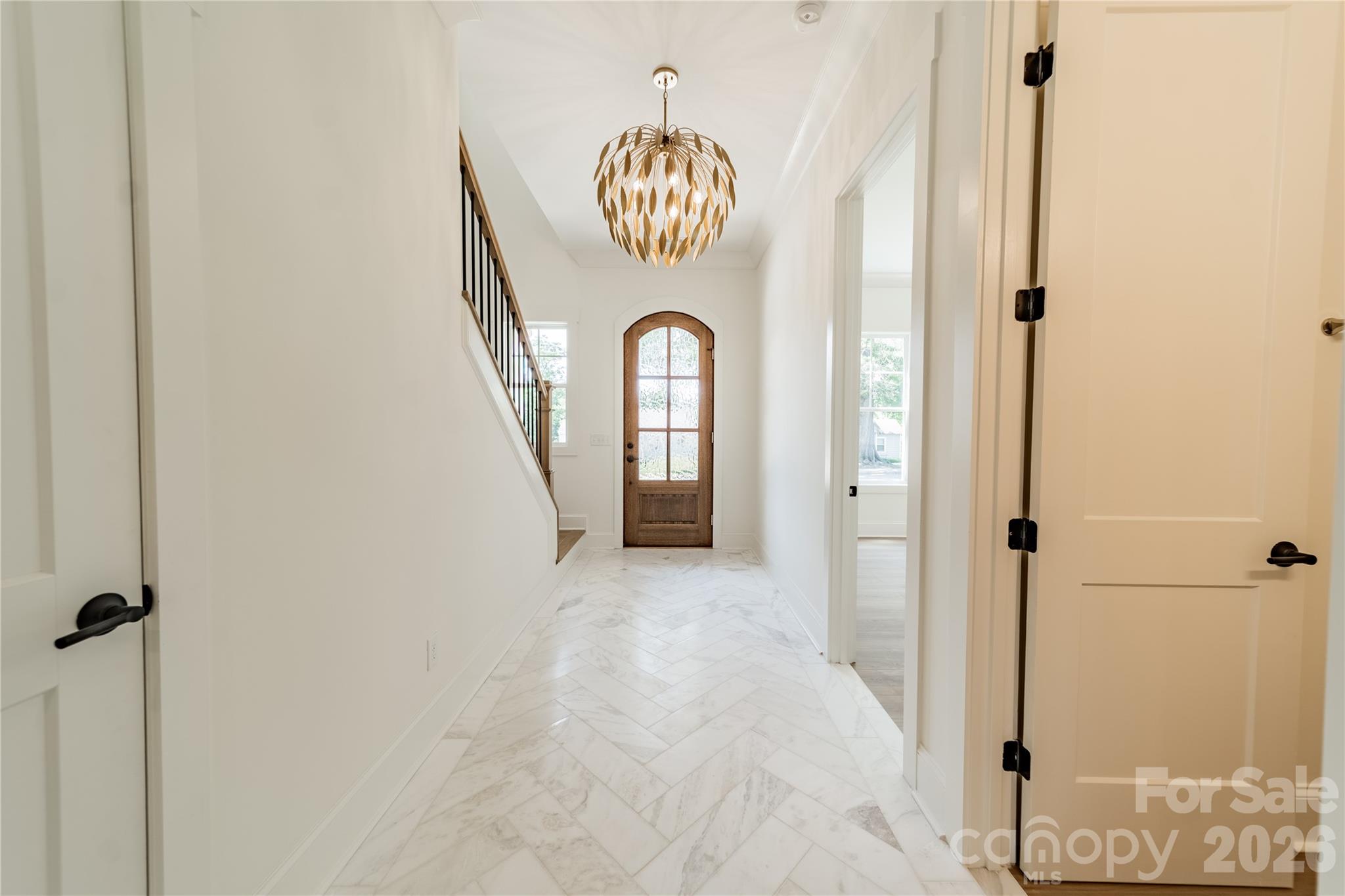 2648 Roslyn Avenue — Charlotte