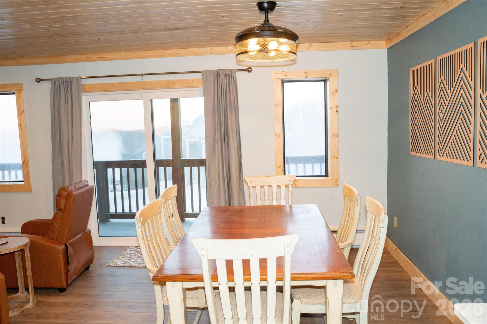 104 Sugar Ski Drive — Banner Elk