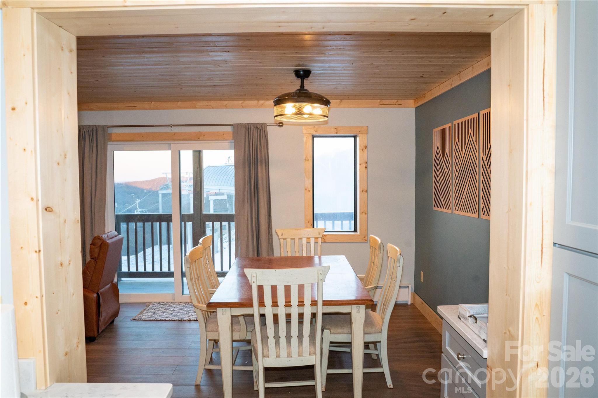 104 Sugar Ski Drive — Banner Elk