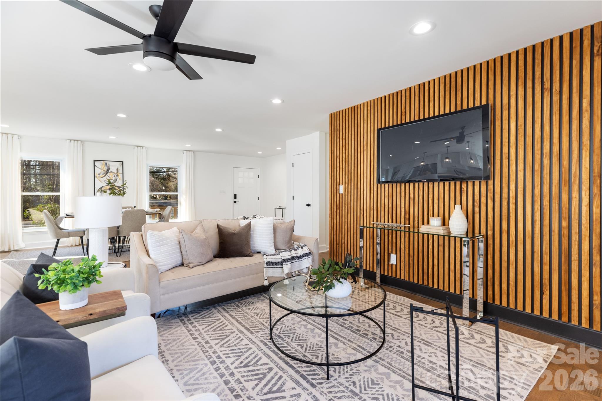 6401 Park South Drive — Charlotte