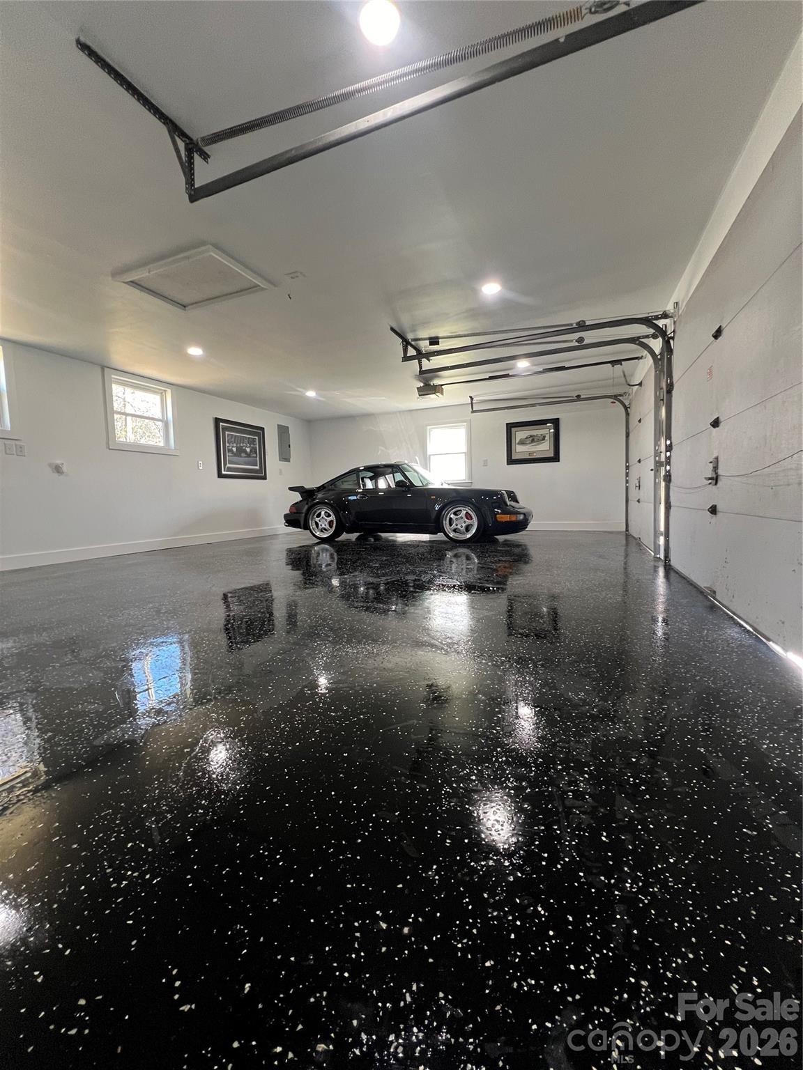 6401 Park South Drive — Charlotte