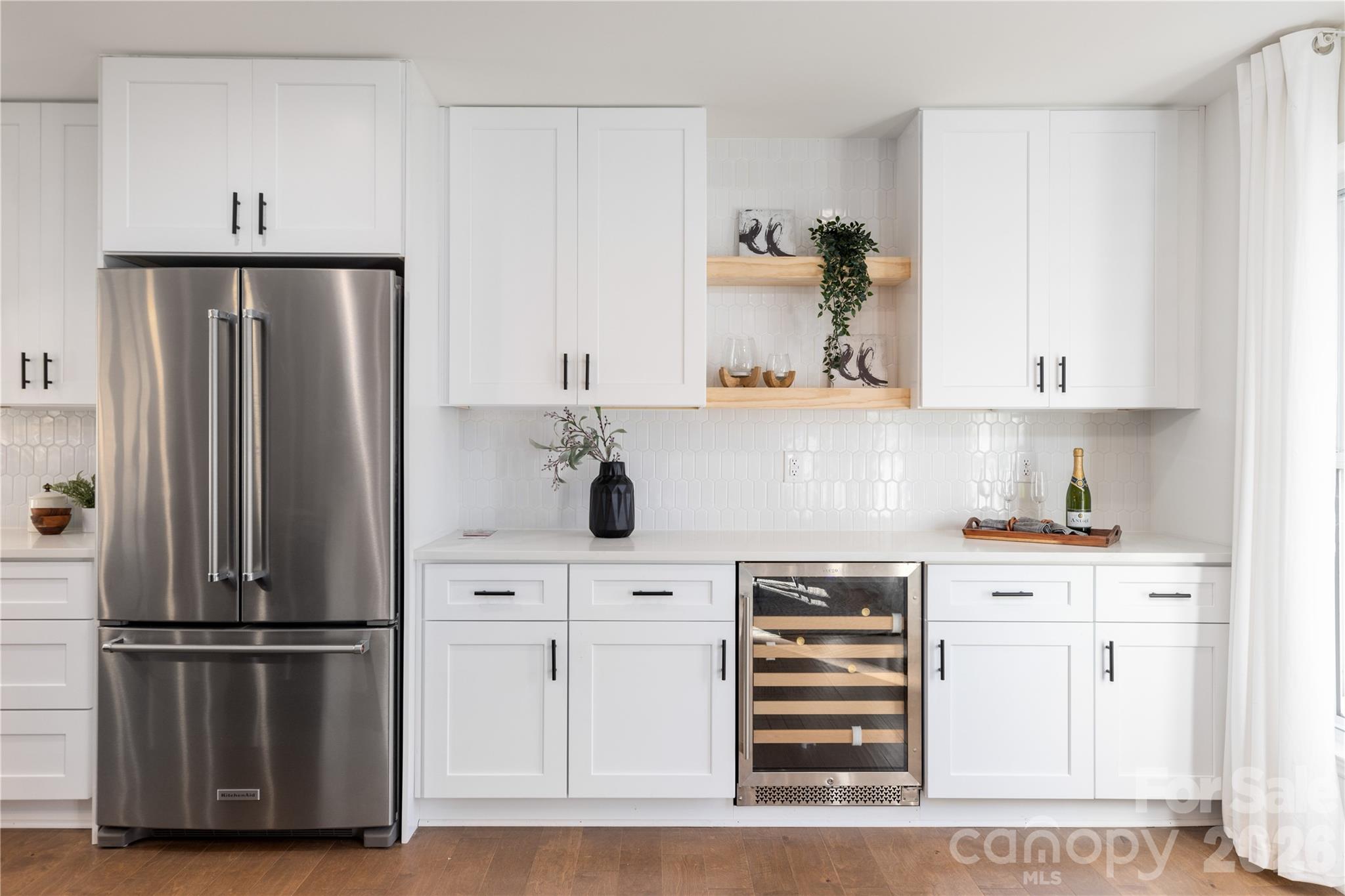 6401 Park South Drive — Charlotte
