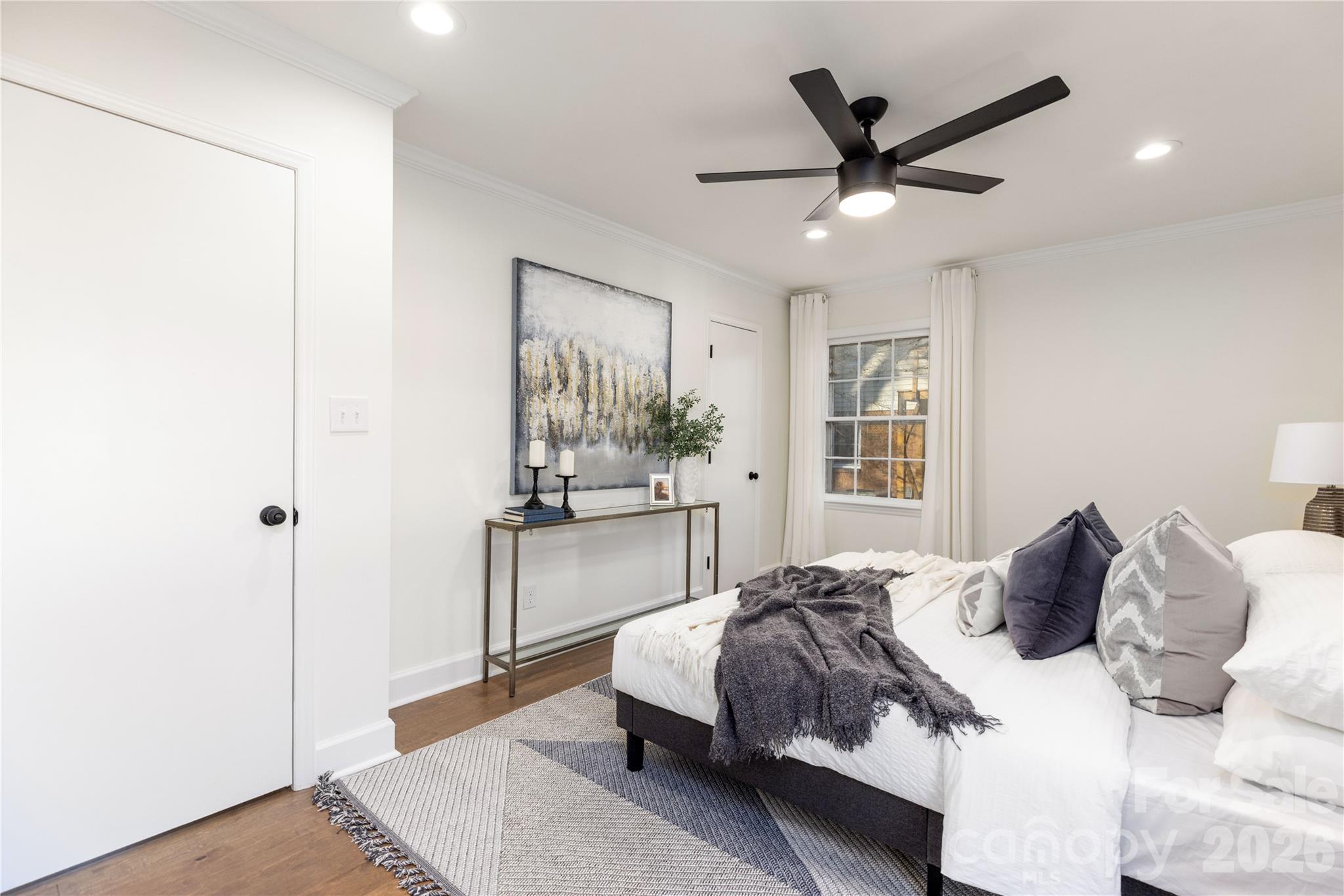 6401 Park South Drive — Charlotte