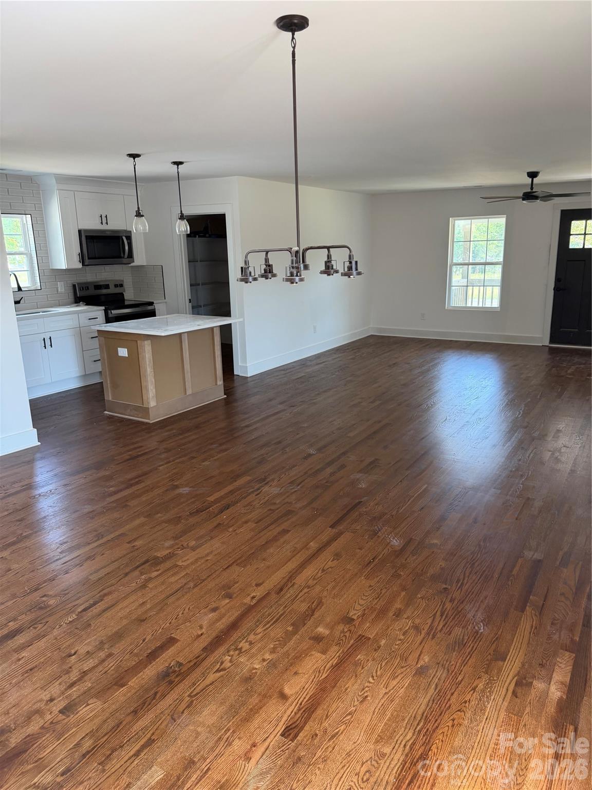6123 Flay Road — Cherryville