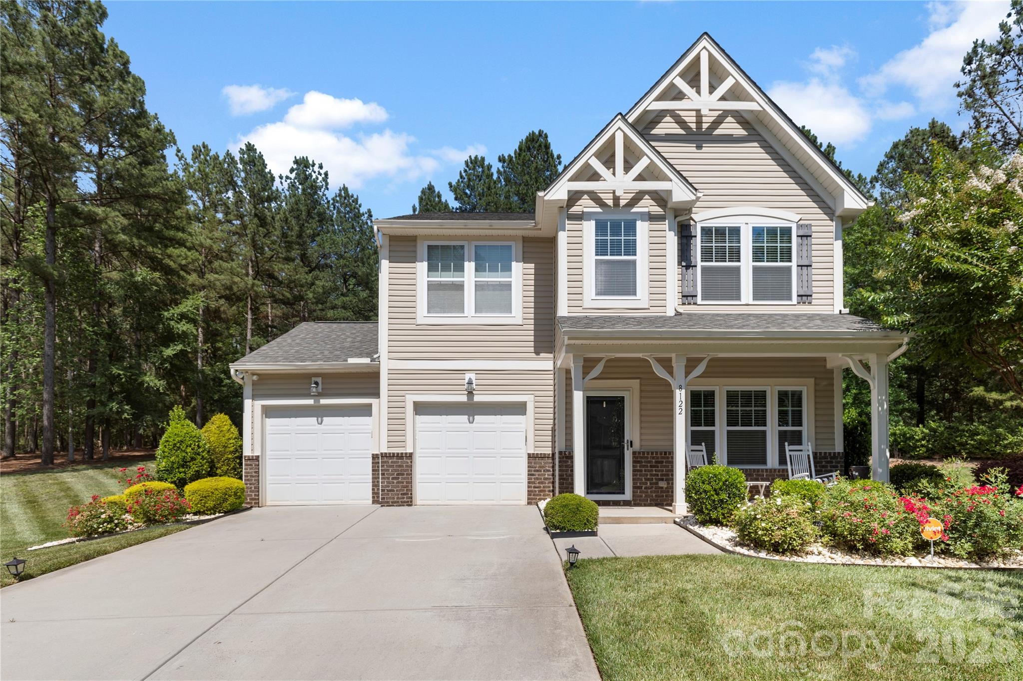 8122 Mossy Rock Road — Waxhaw