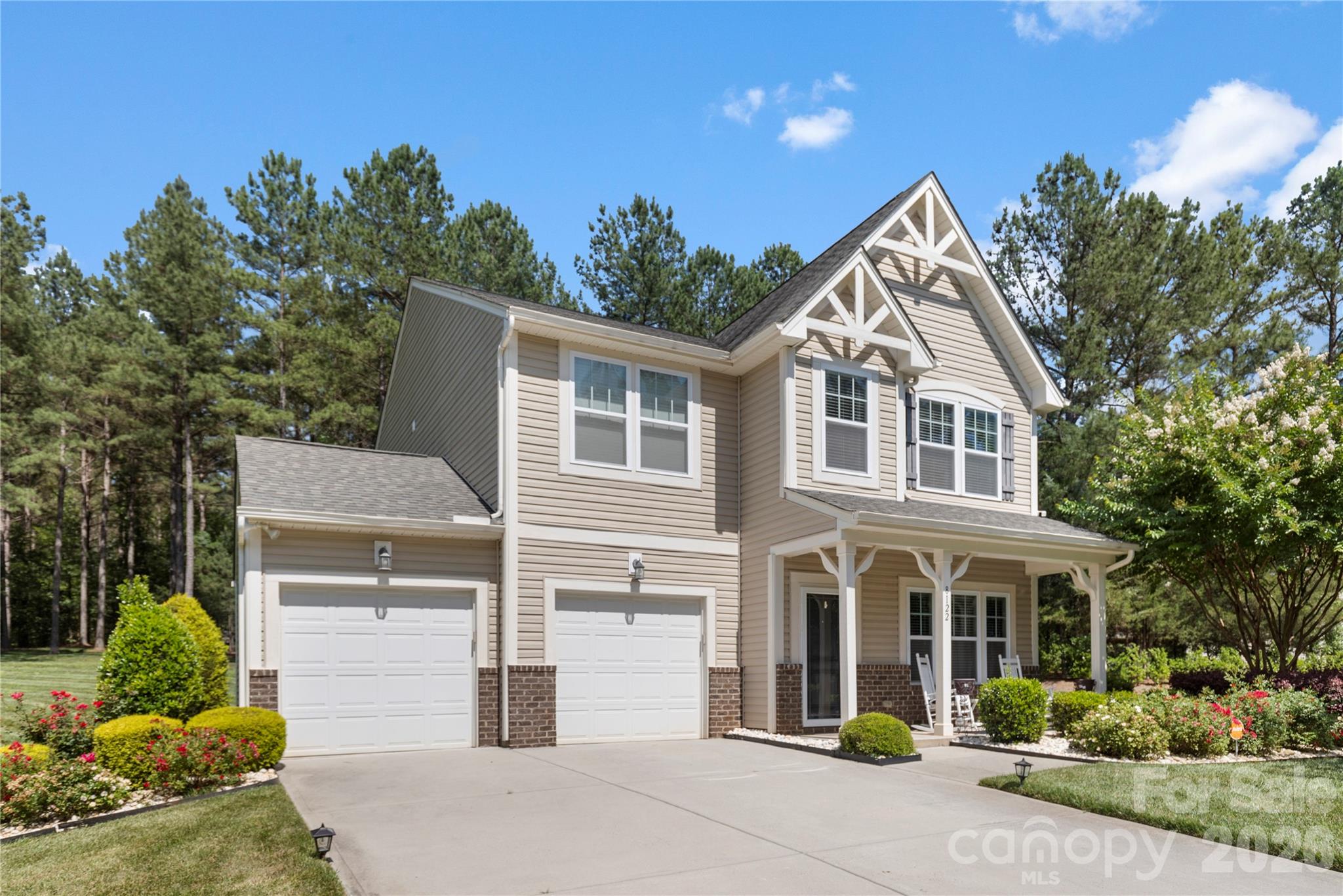 8122 Mossy Rock Road — Waxhaw