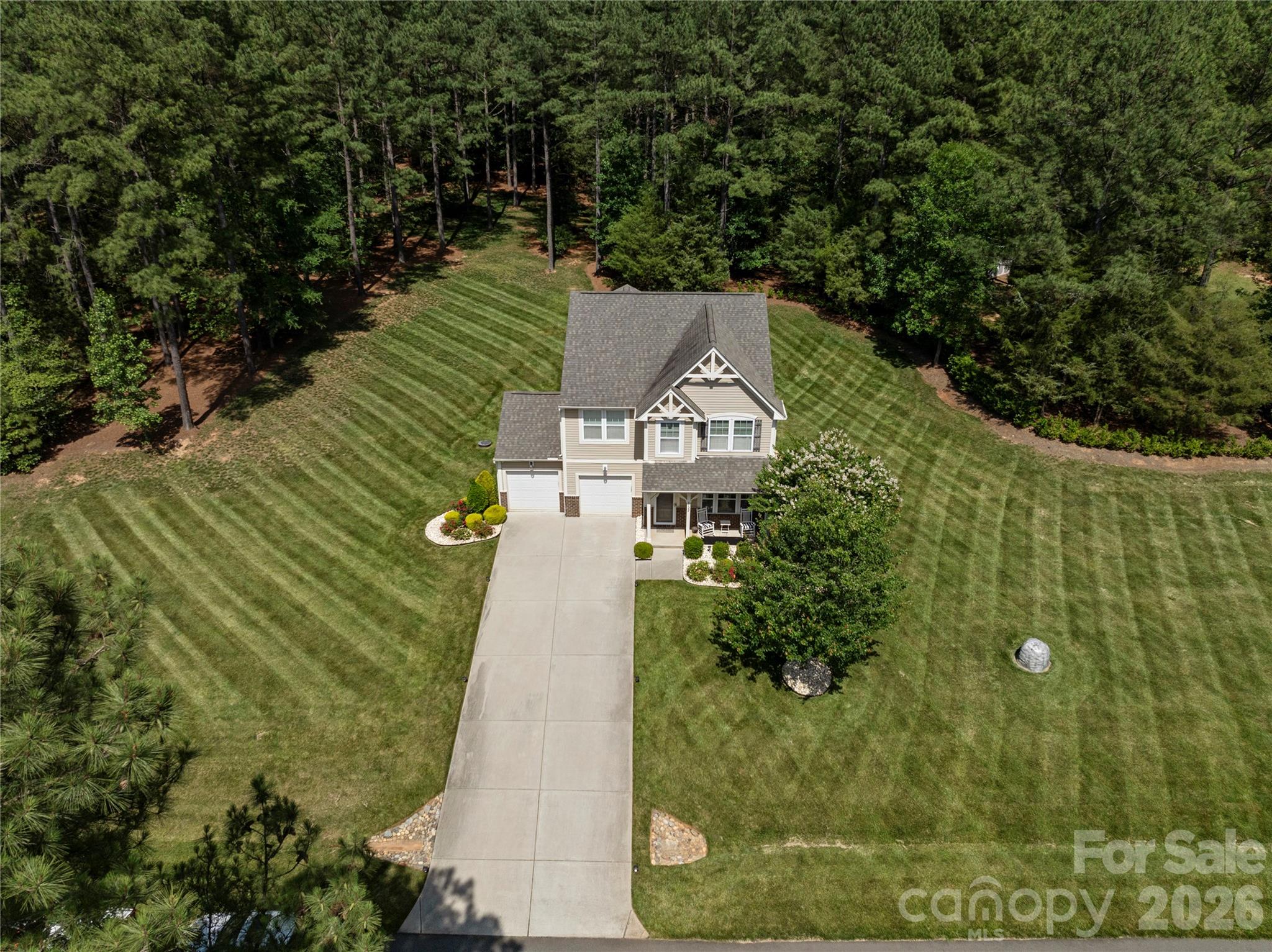 8122 Mossy Rock Road — Waxhaw
