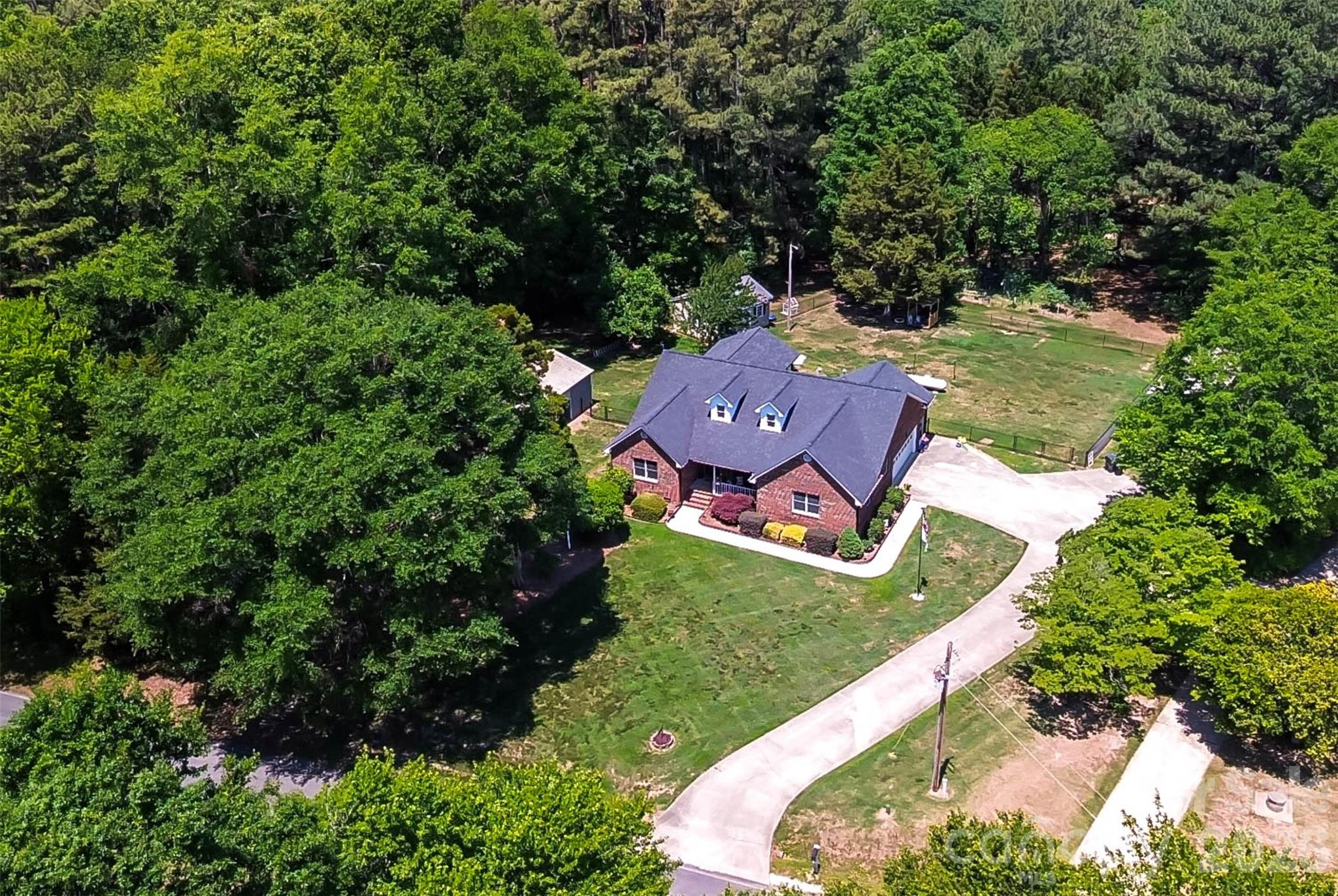 1240 Petes Road — Lincolnton