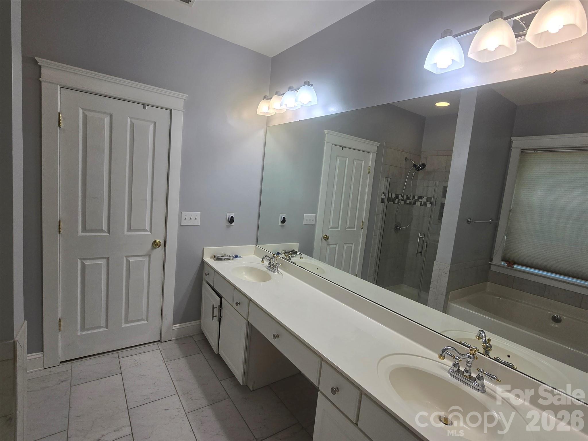 2615 Merion Hills Court — Charlotte