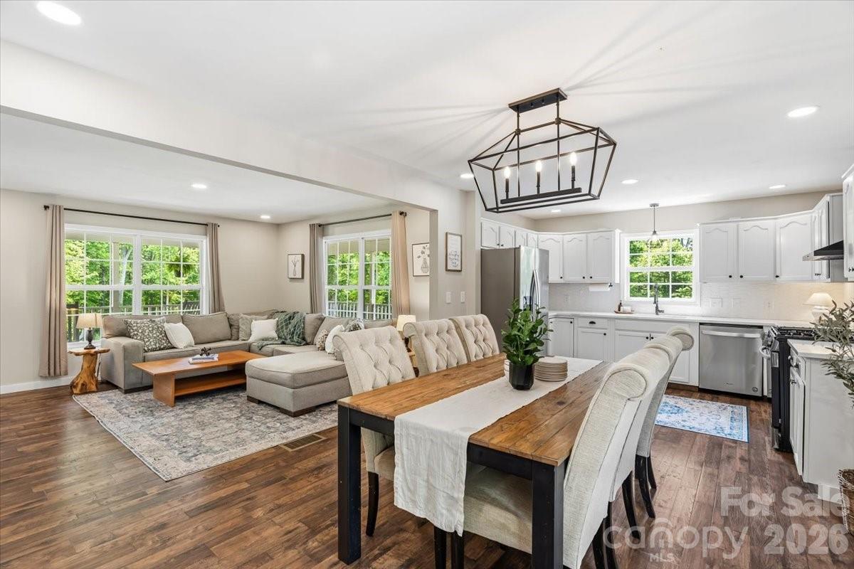 714 River Bend Drive — Mars Hill