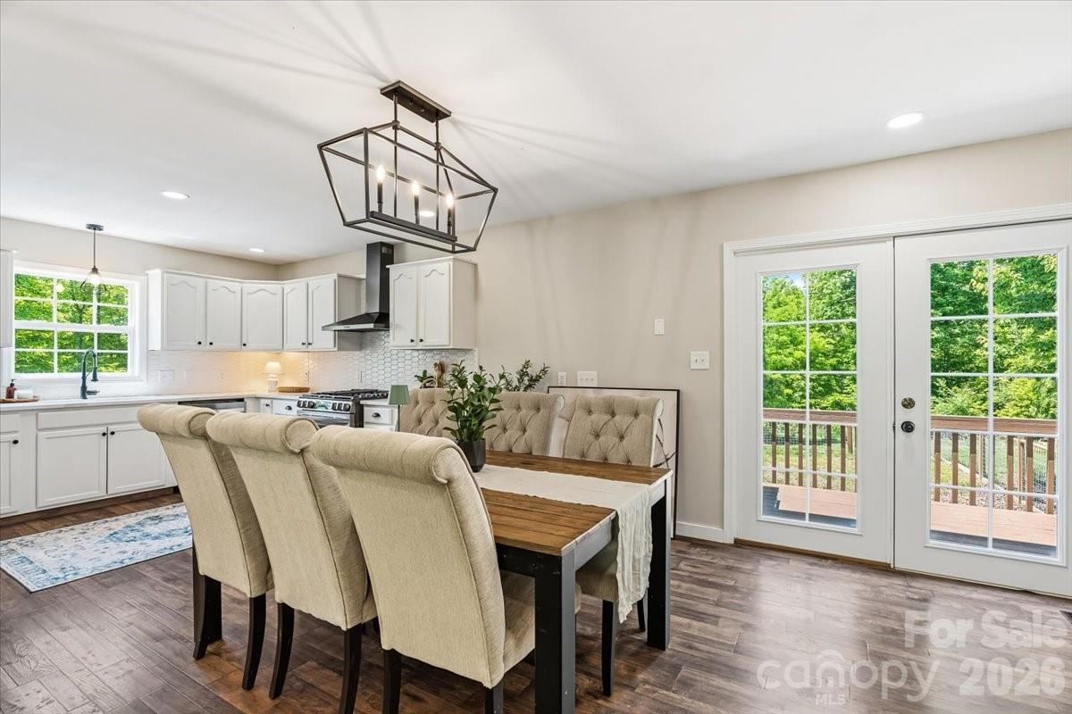 714 River Bend Drive — Mars Hill