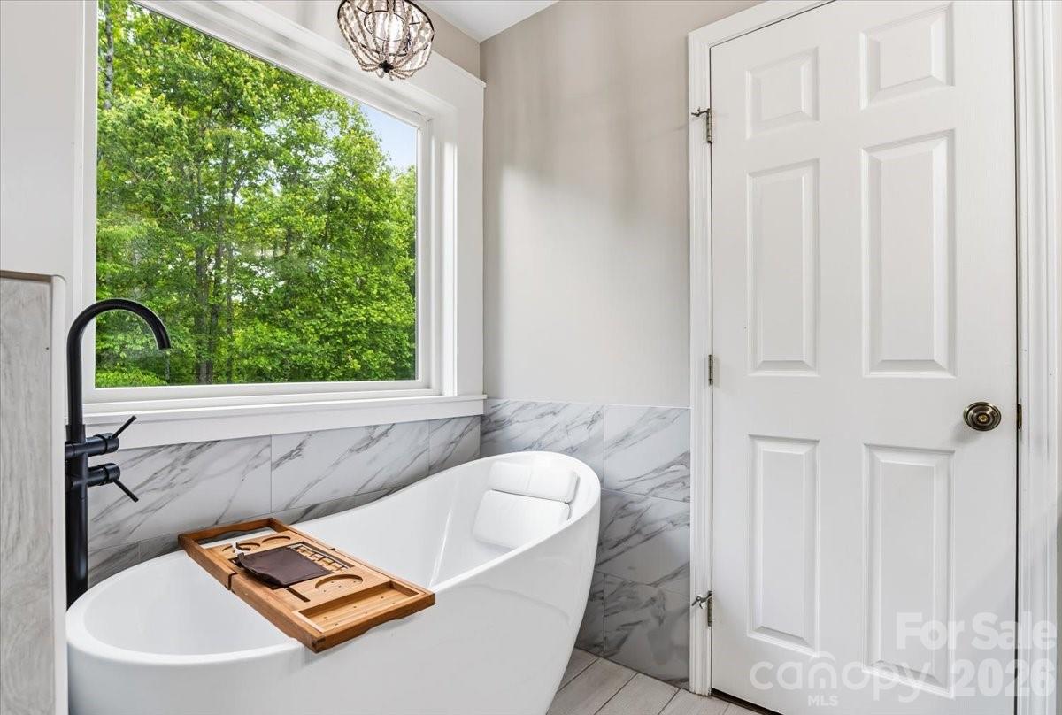 714 River Bend Drive — Mars Hill