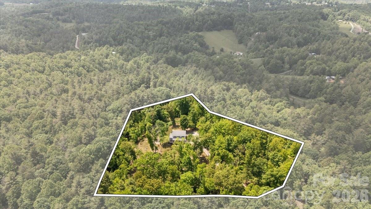 714 River Bend Drive — Mars Hill