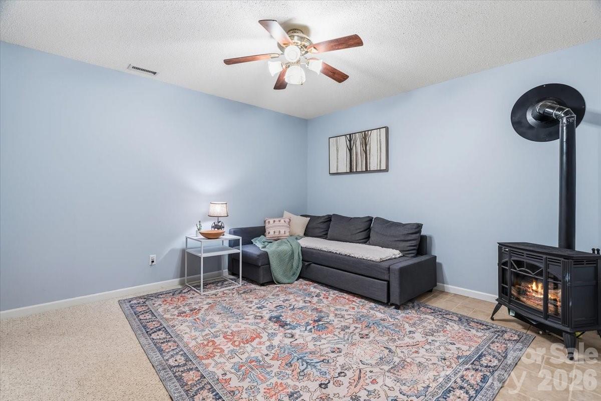 714 River Bend Drive — Mars Hill