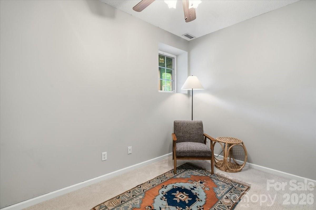 714 River Bend Drive — Mars Hill