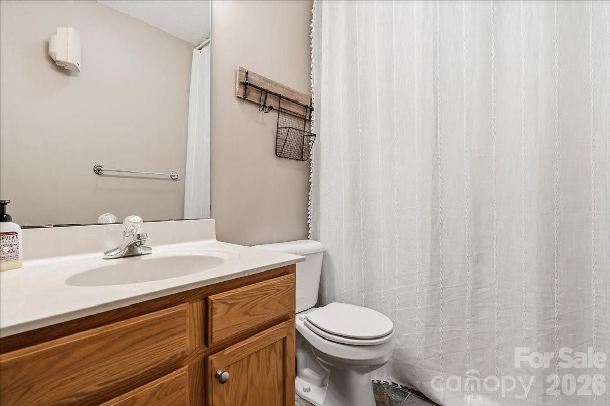 714 River Bend Drive — Mars Hill