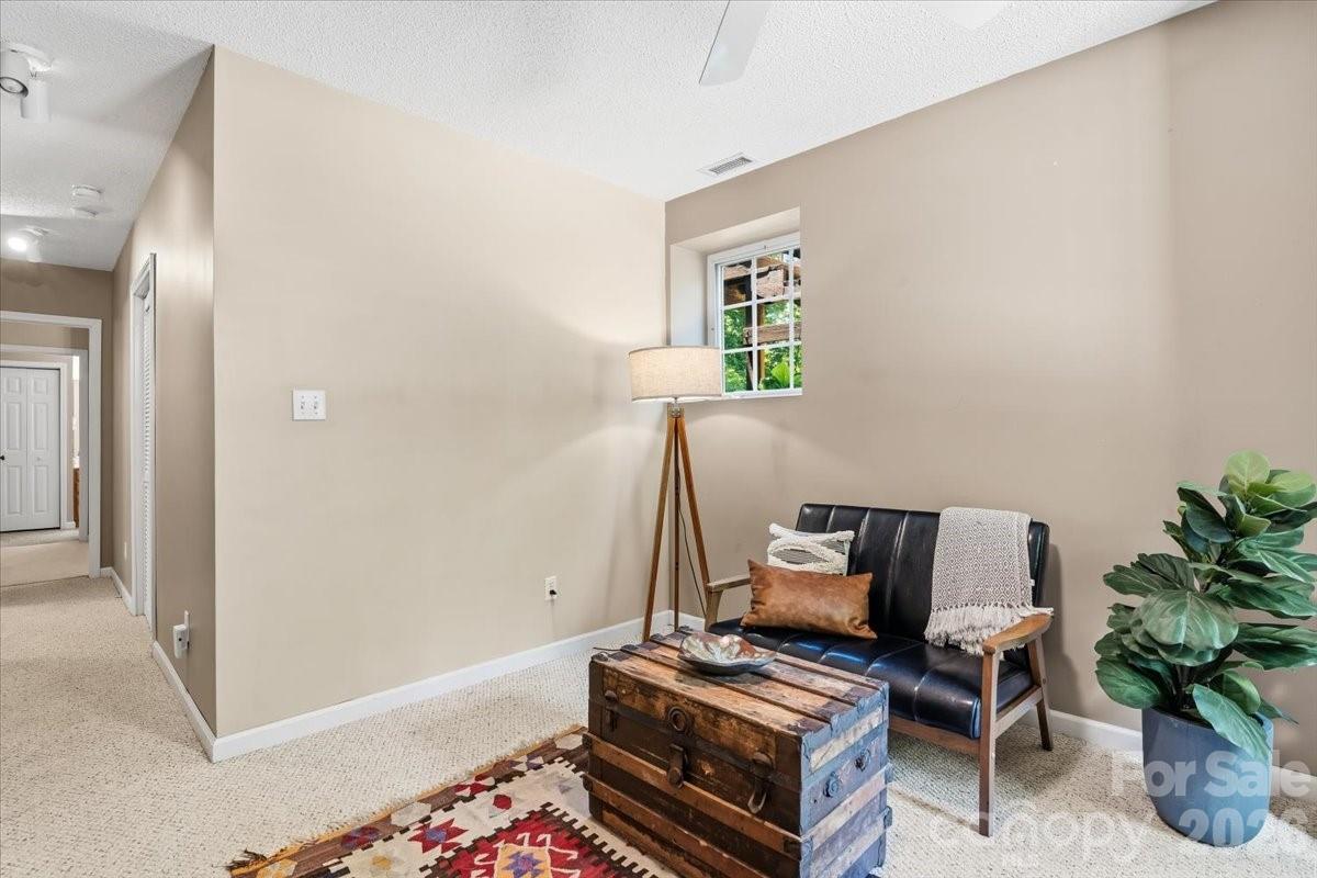 714 River Bend Drive — Mars Hill