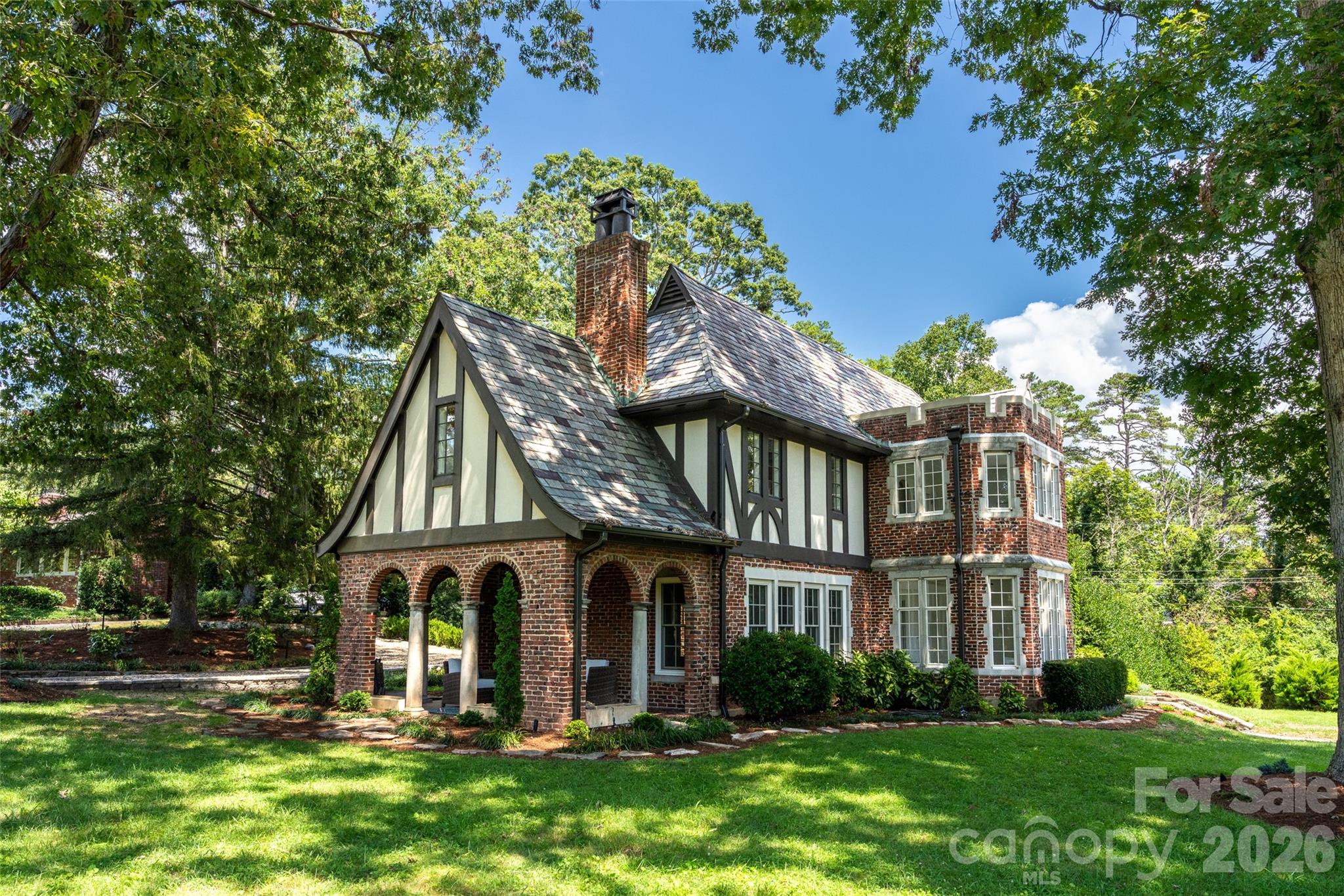 72 Windsor Road — Asheville