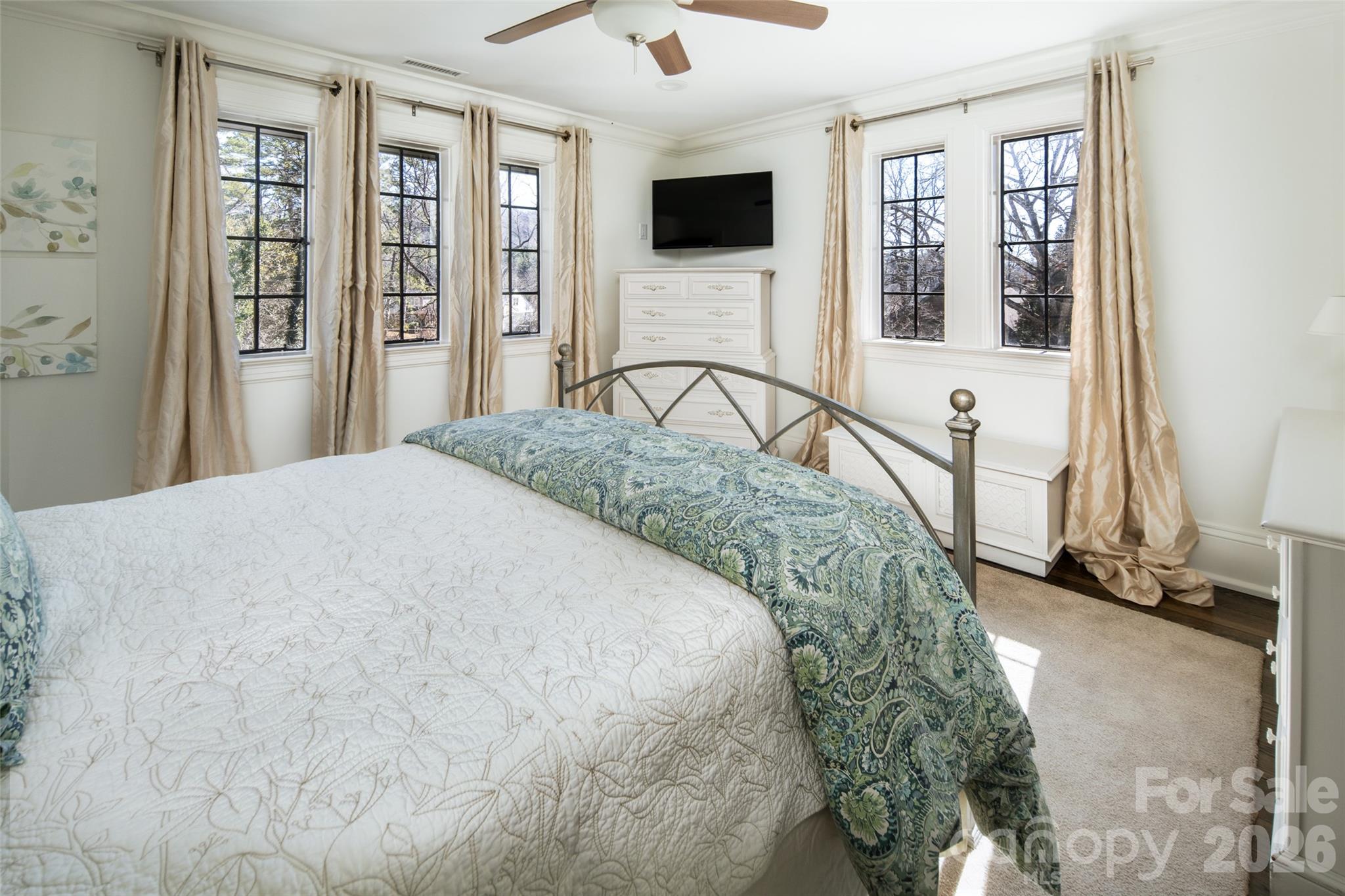 72 Windsor Road — Asheville