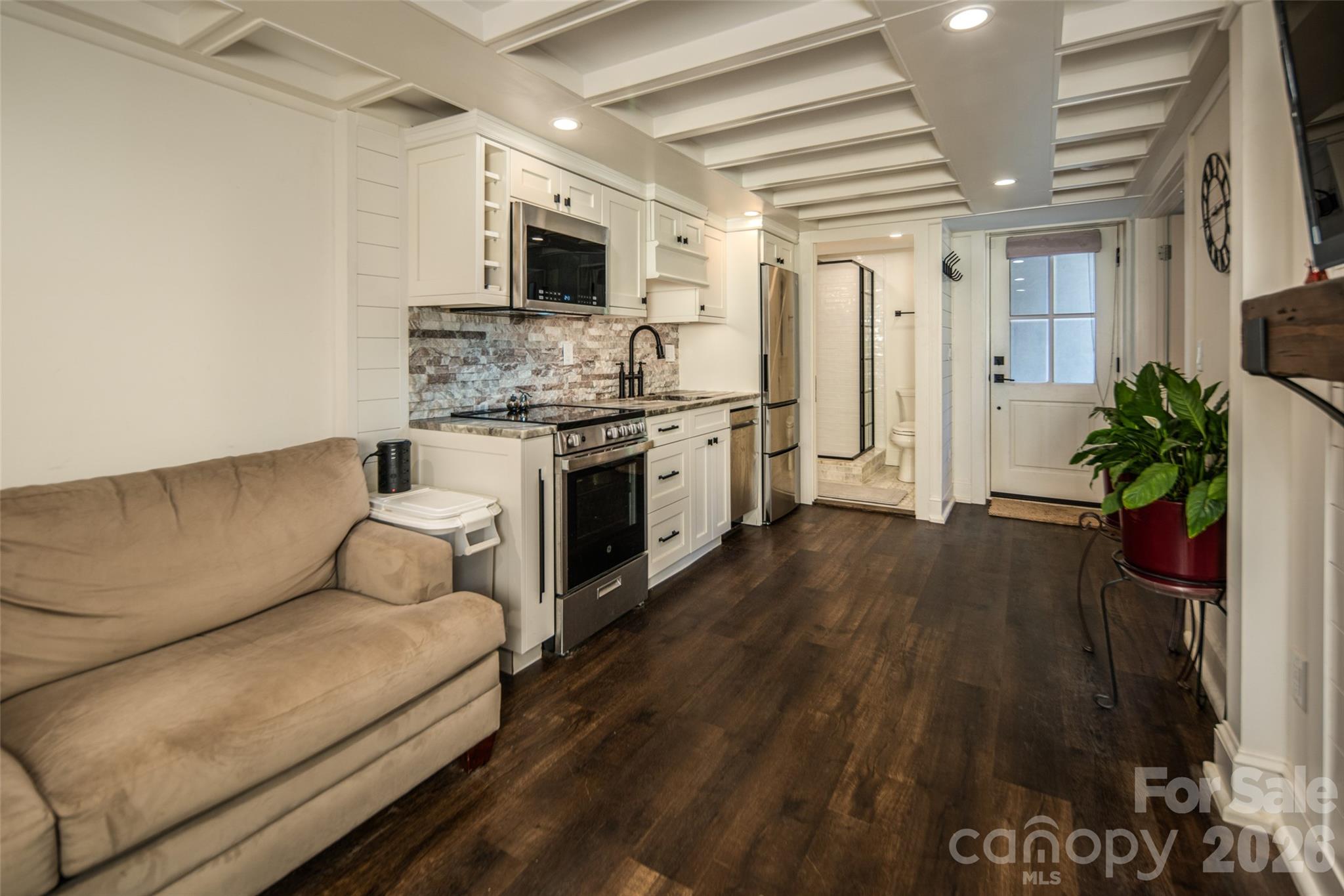 72 Windsor Road — Asheville