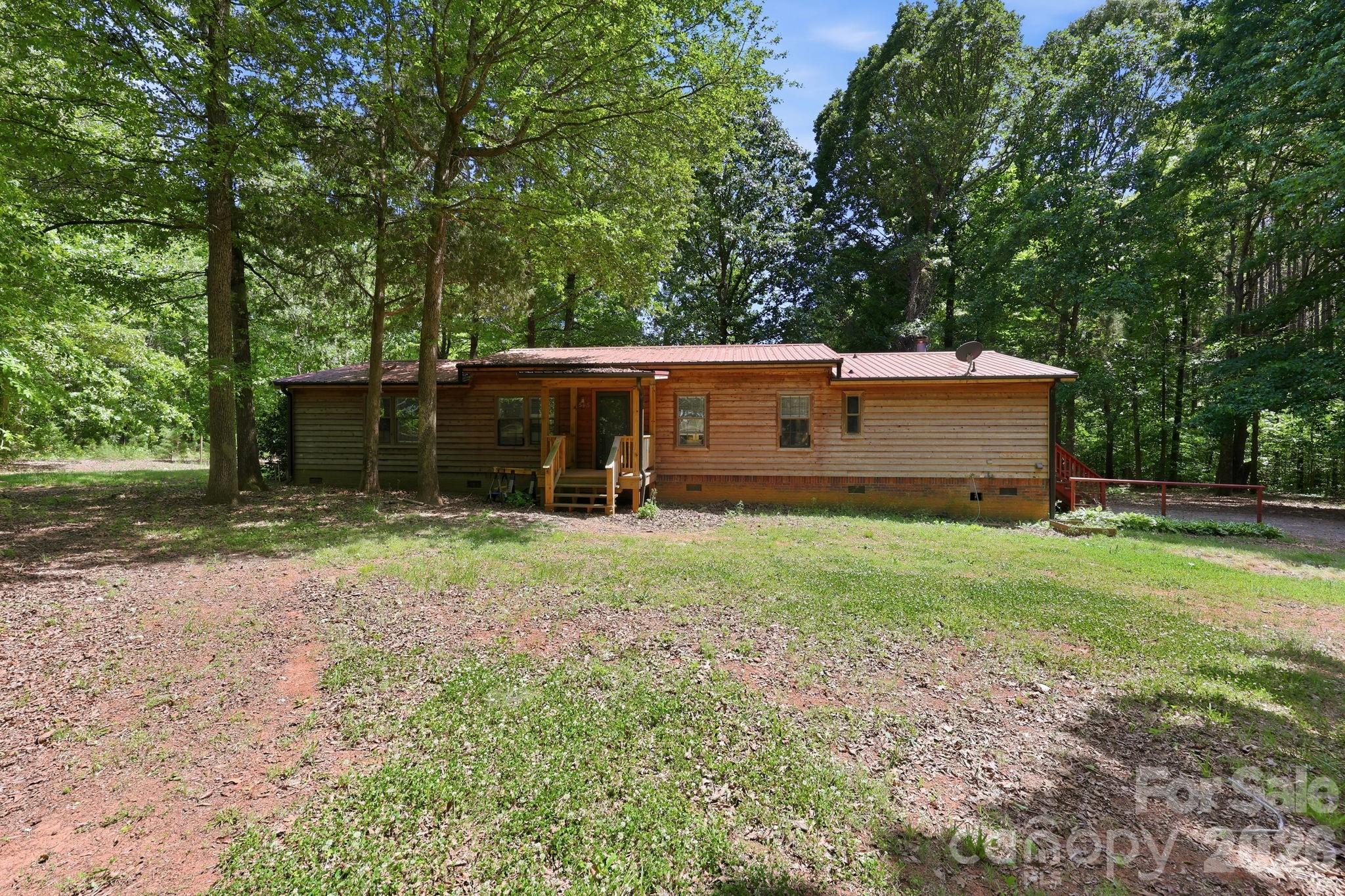 545 Campbell Road — Woodleaf