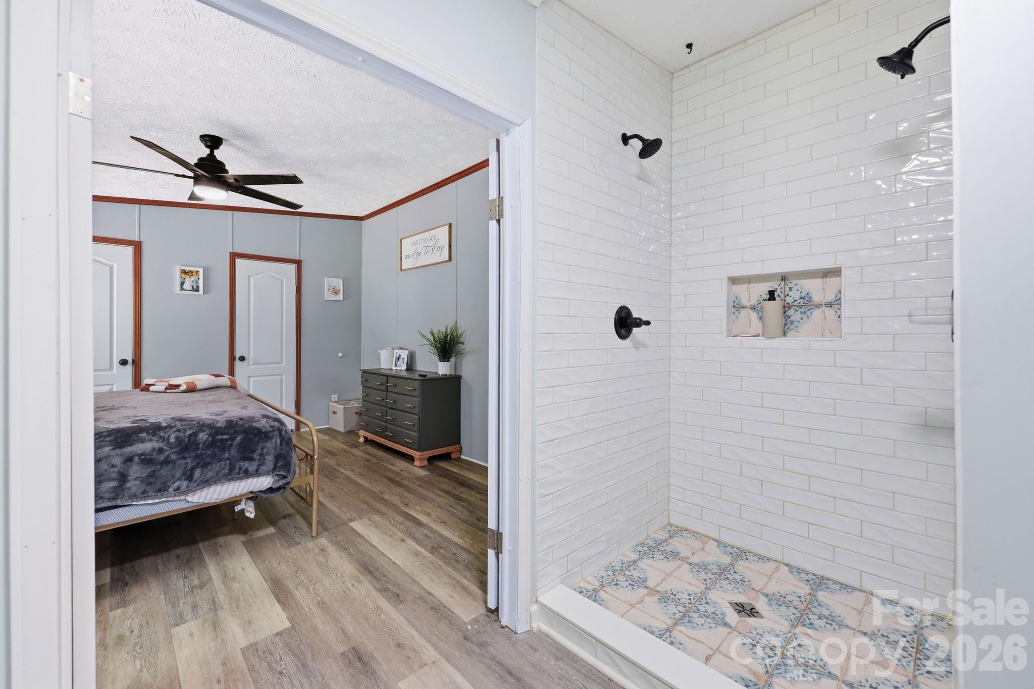 545 Campbell Road — Woodleaf