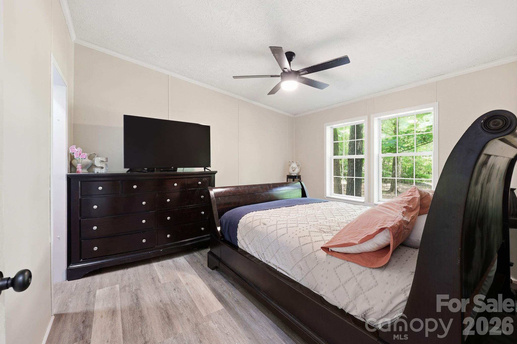 545 Campbell Road — Woodleaf