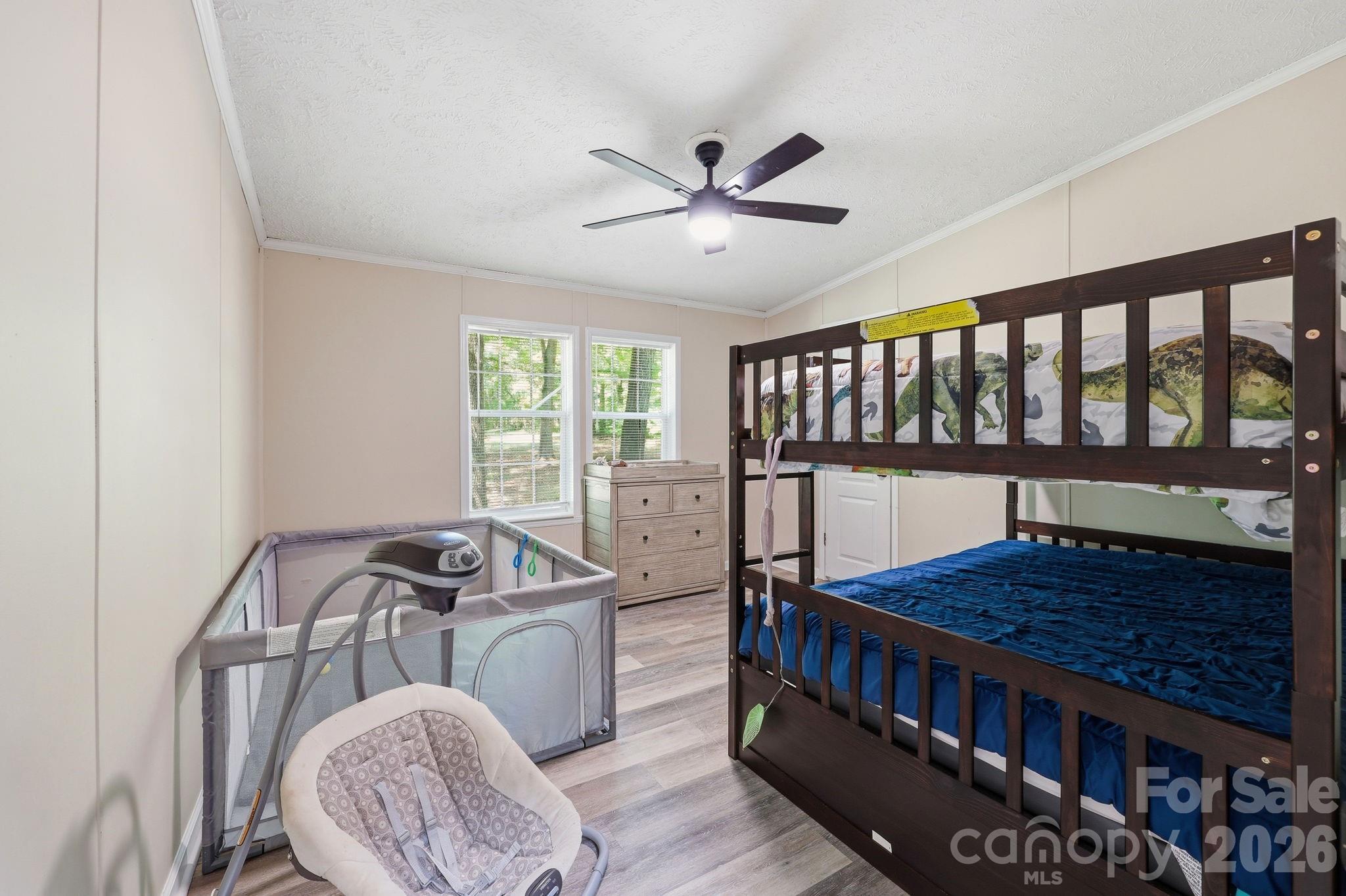 545 Campbell Road — Woodleaf