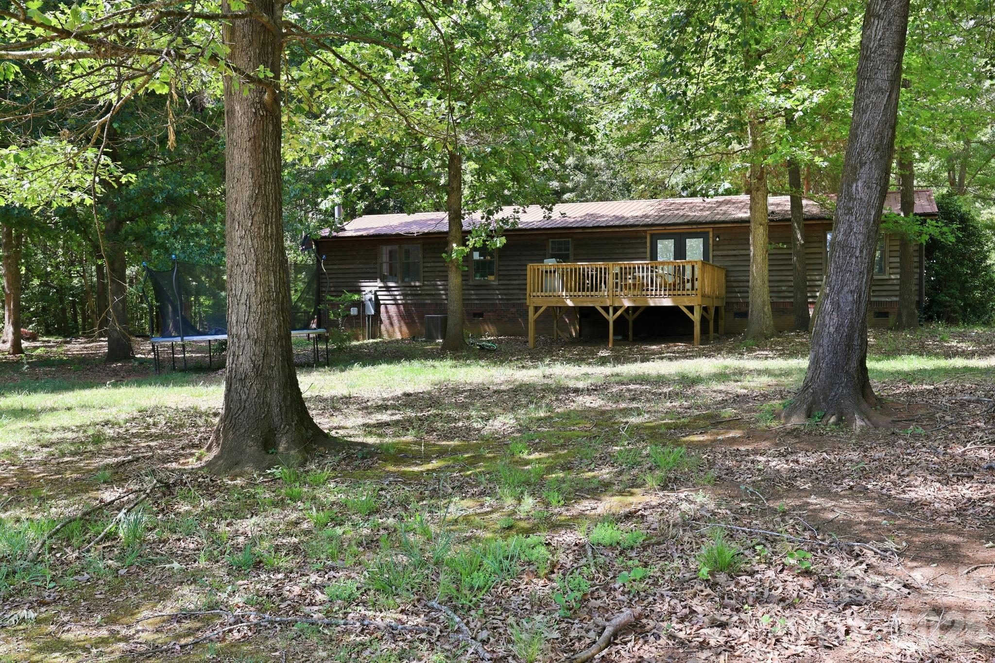 545 Campbell Road — Woodleaf