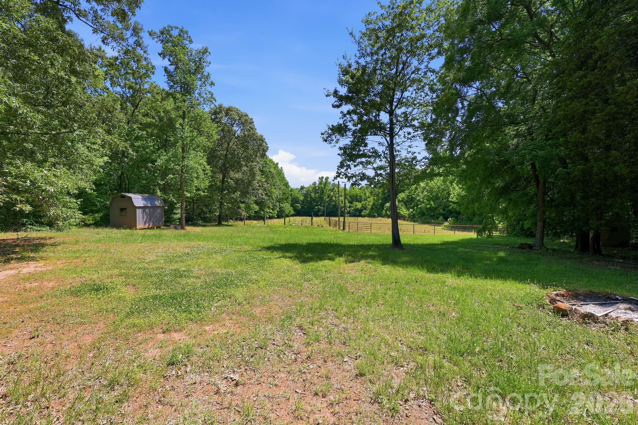 545 Campbell Road — Woodleaf