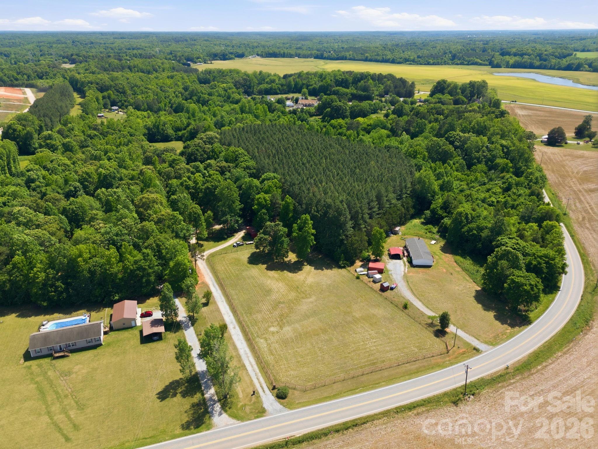 545 Campbell Road — Woodleaf
