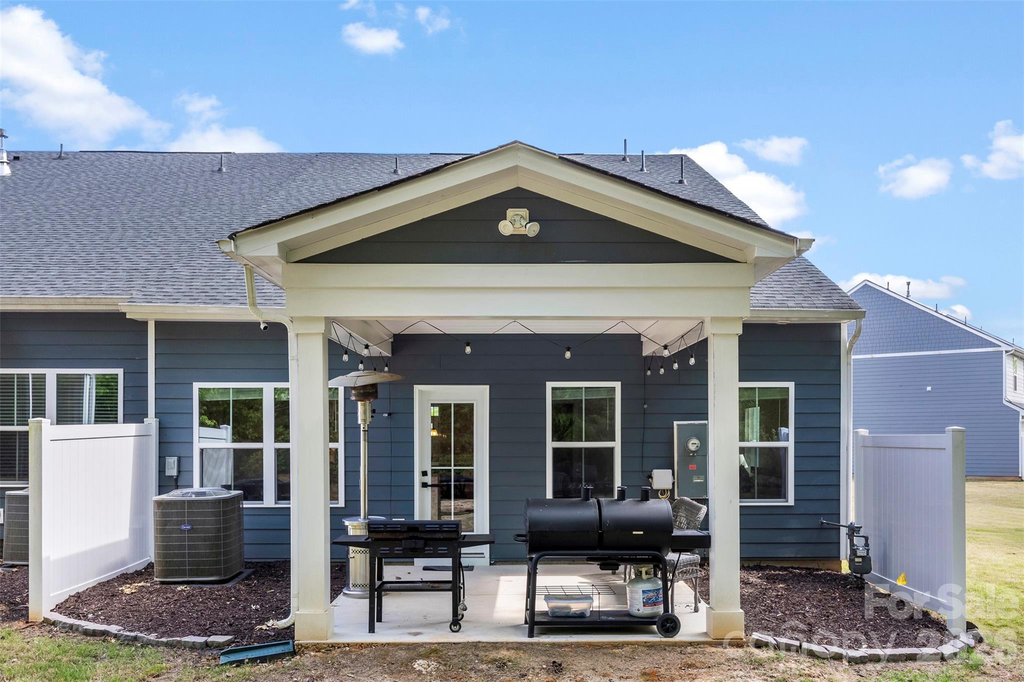 6325 Ashton Park Drive — Denver