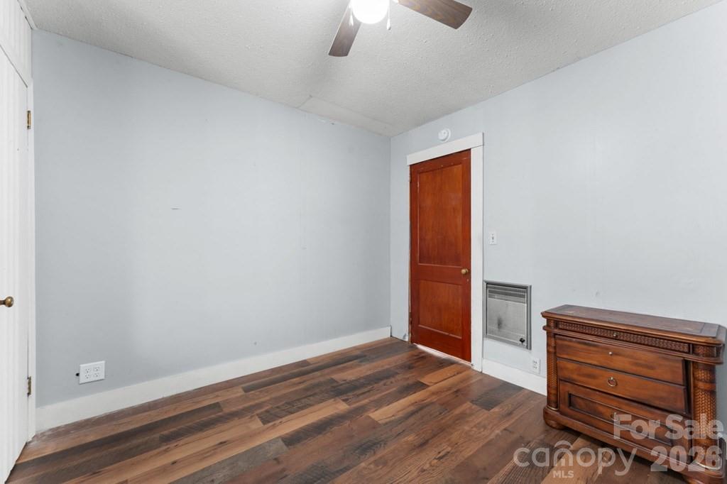 337 Town Mountain Road — Hayesville