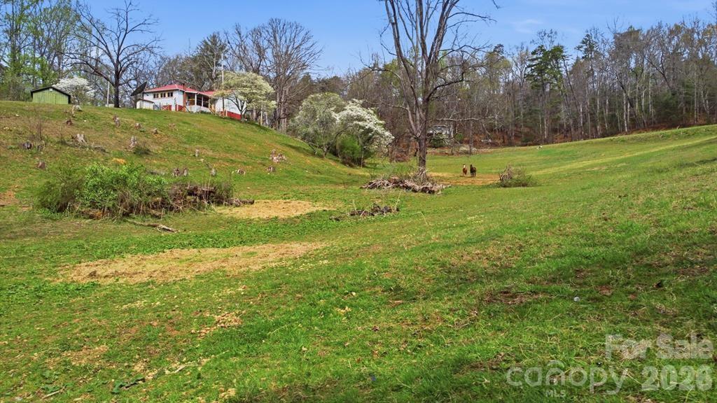 337 Town Mountain Road — Hayesville