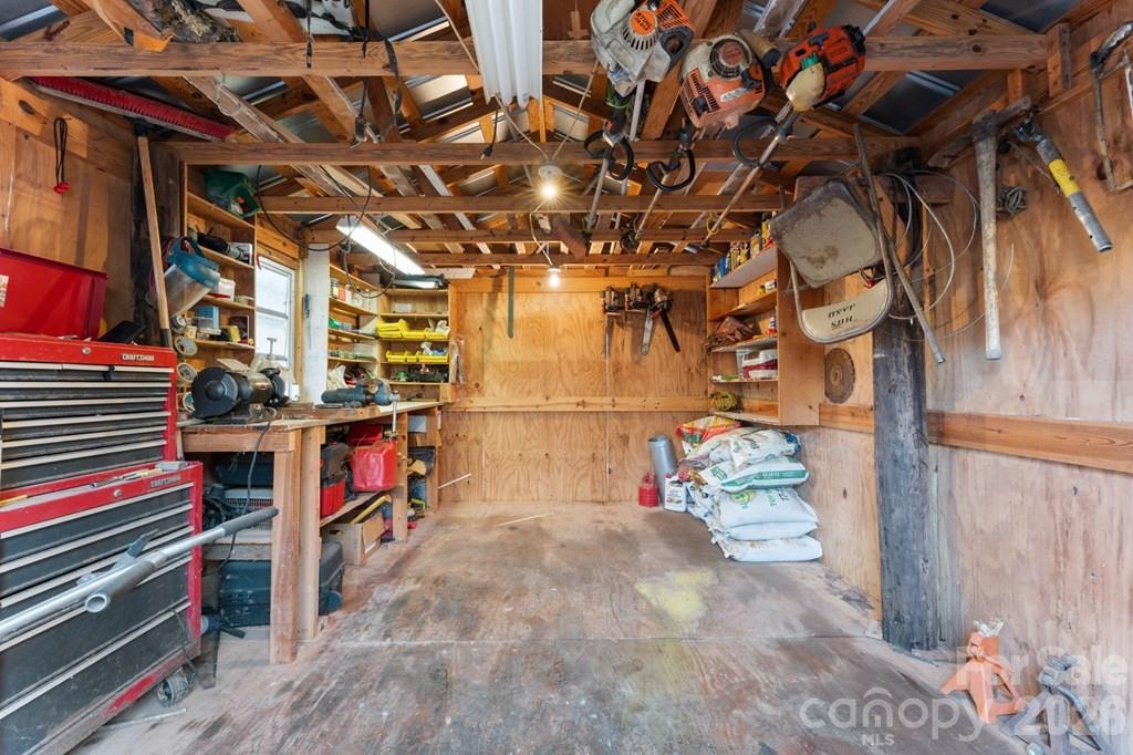 337 Town Mountain Road — Hayesville