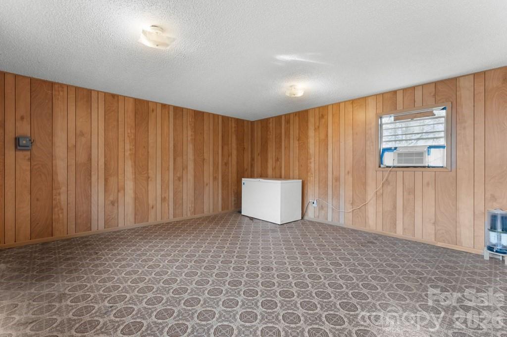 337 Town Mountain Road — Hayesville