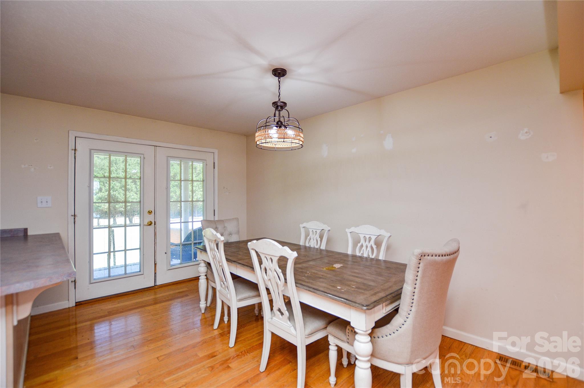 365 Wildlife Club Lane — Taylorsville
